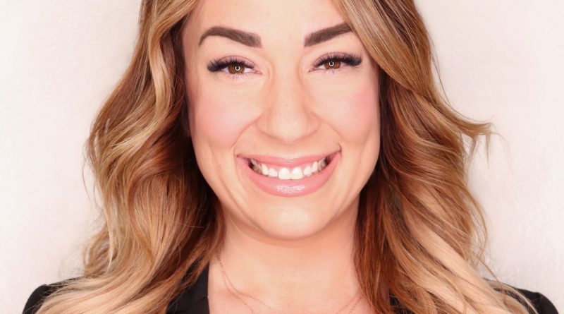 ashley-jacobs-headshot
