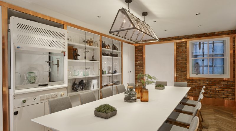 2020_holmeshotel_the-laboratory
