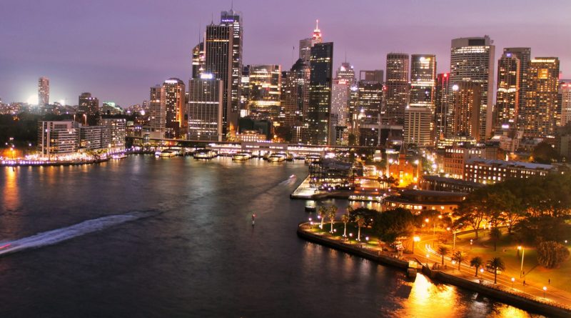 sydney-night-square-scaled