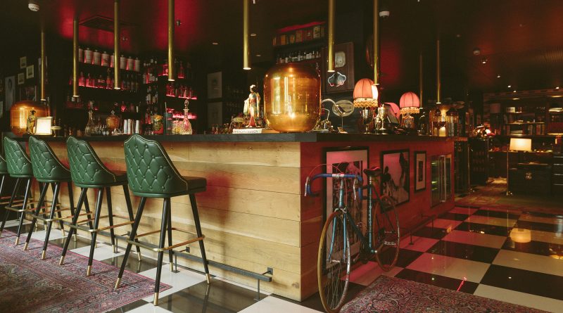 the-yard-cocktail-bar