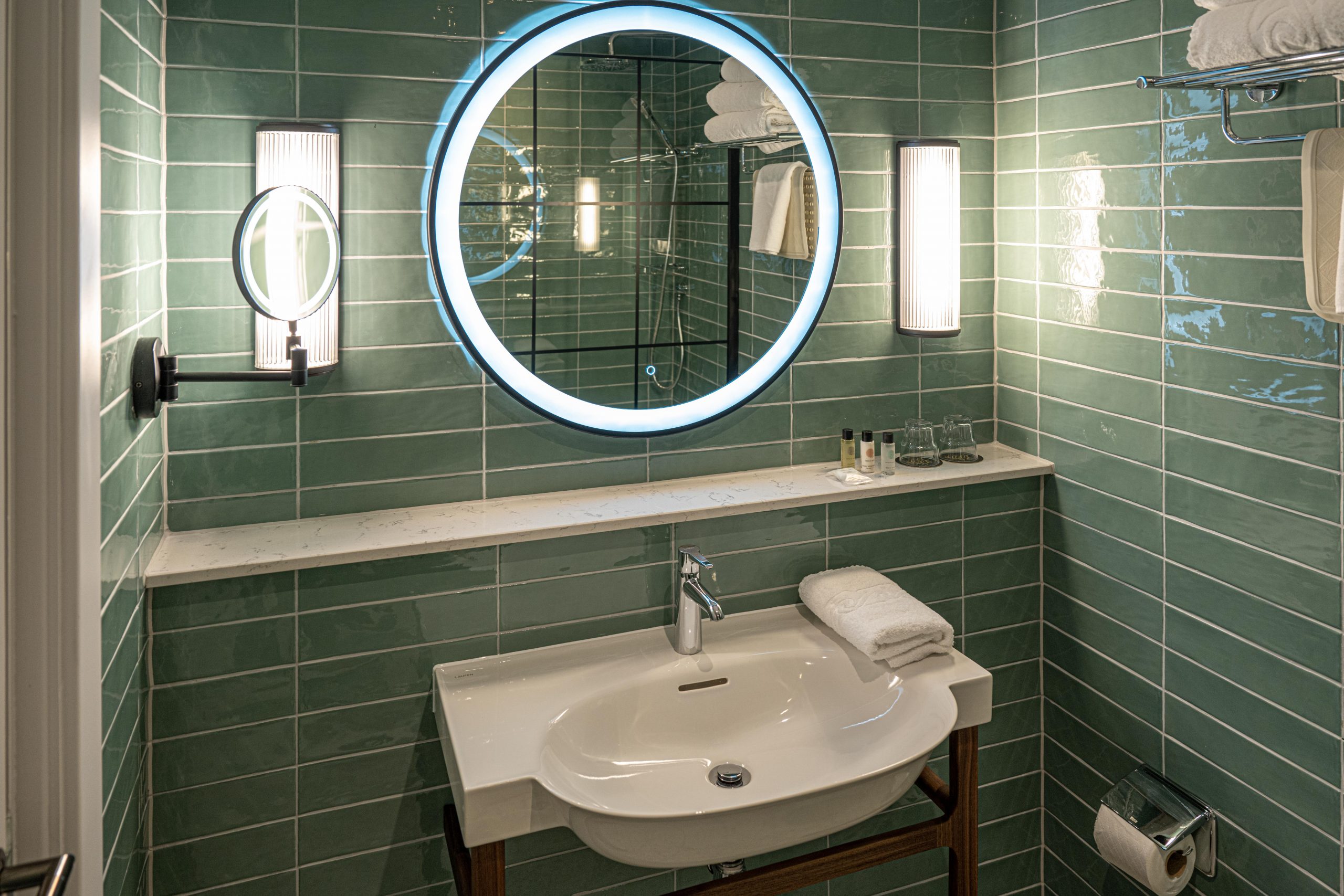 Dunkeld House Hotel unveils bathrooms from Roca