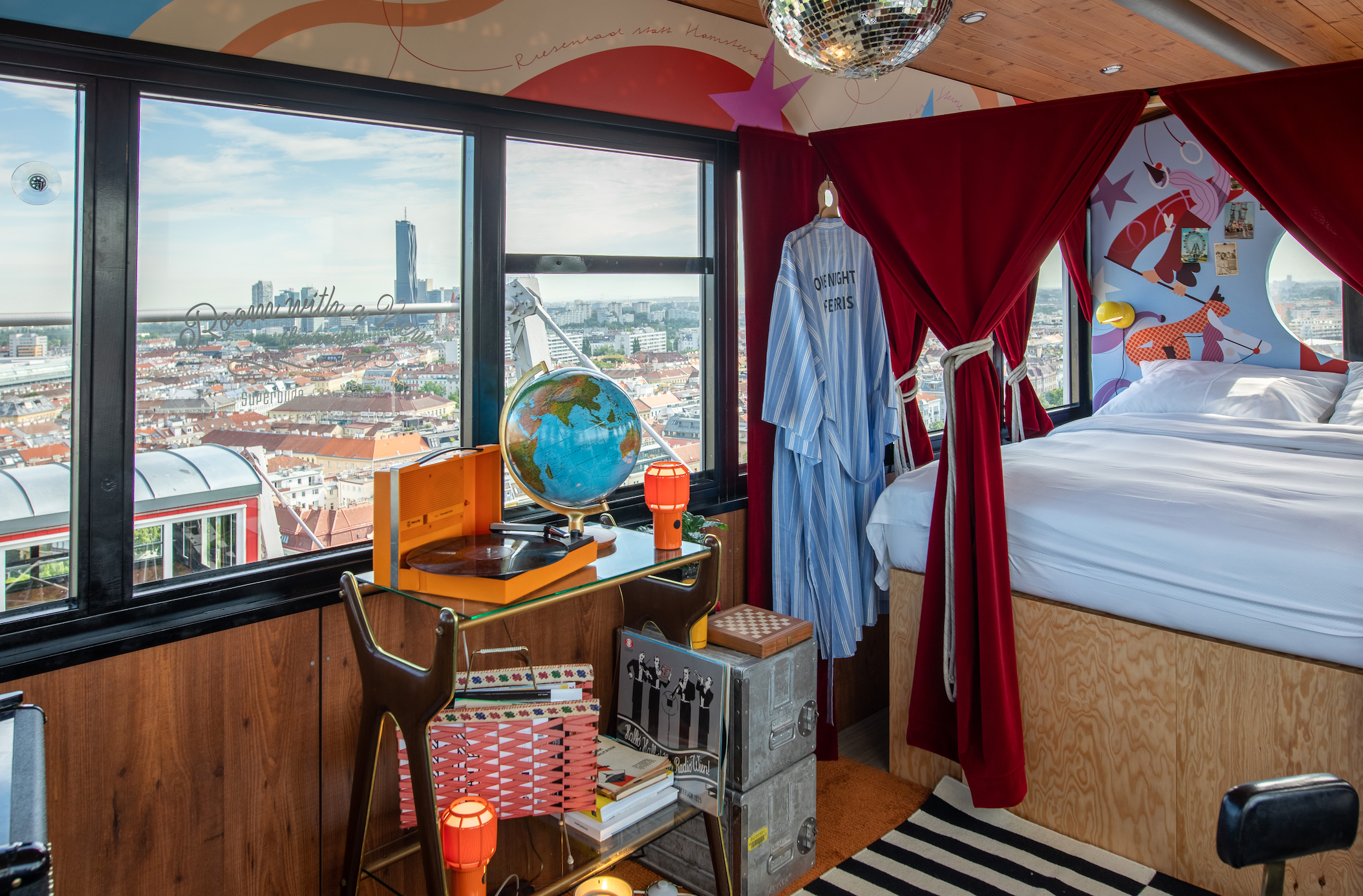 Superbude design hotel room in Ferris wheel