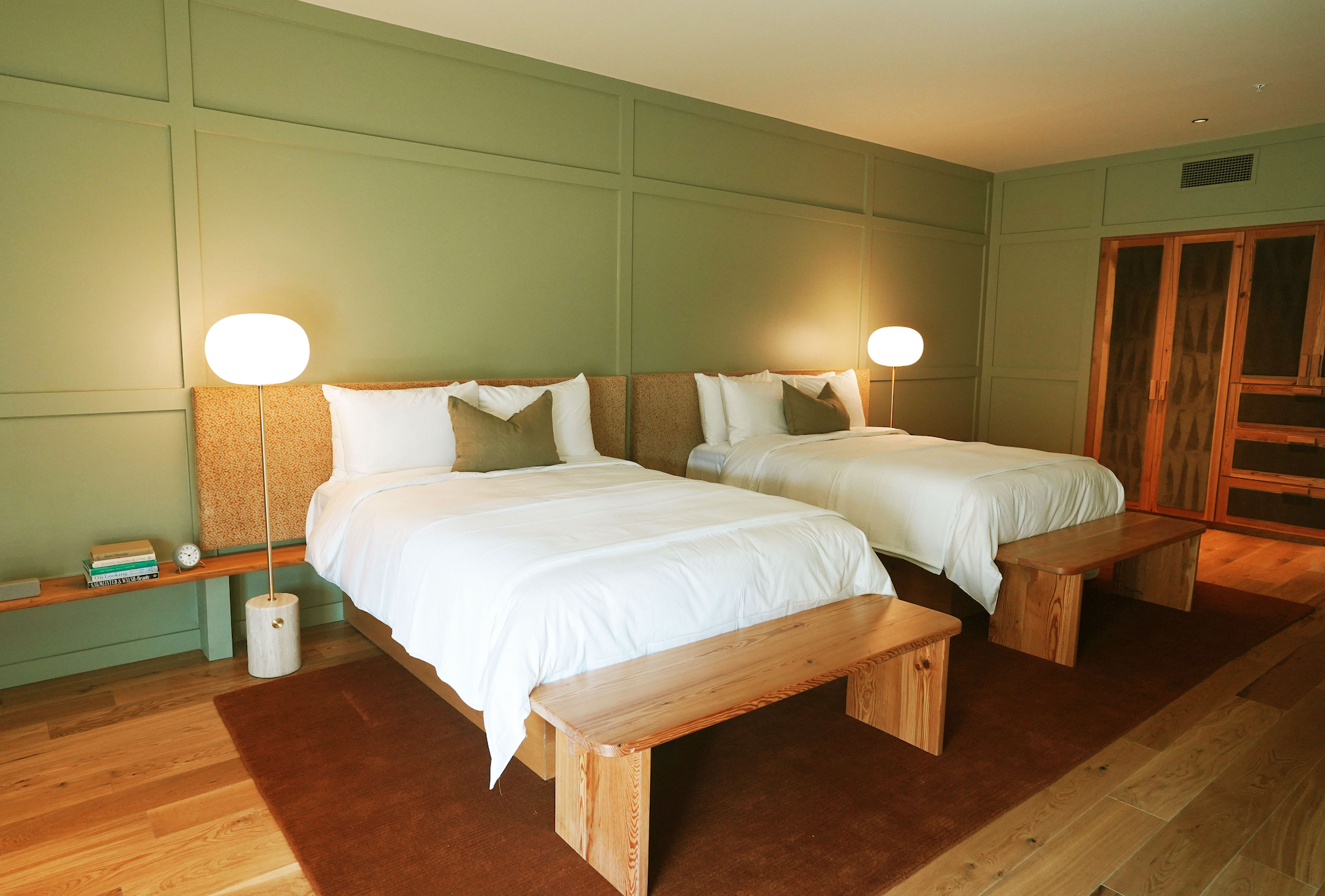 Albert Hotel