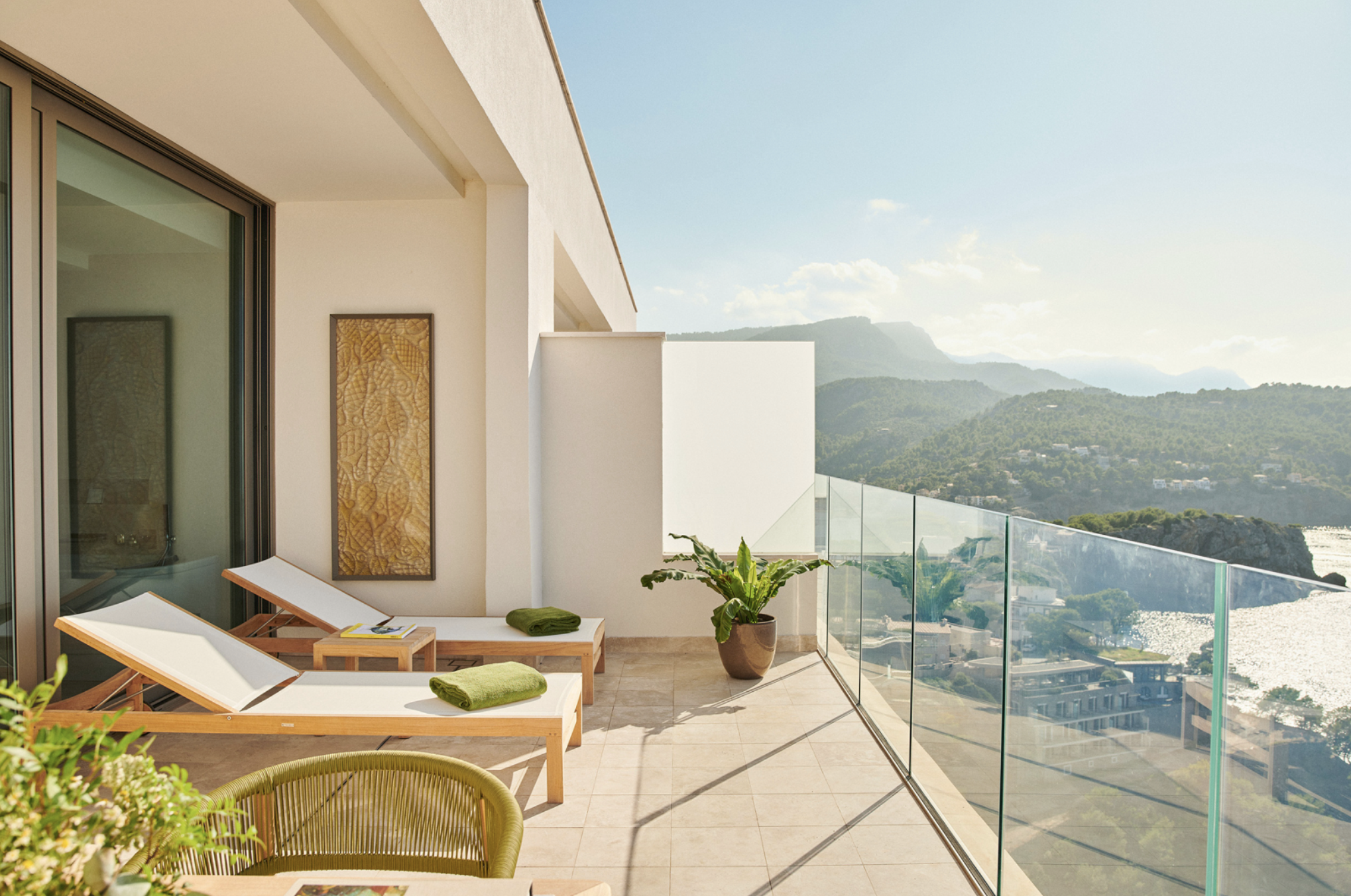 Dubai Holding acquires Jumeirah Mallorca from Deka Immobilien