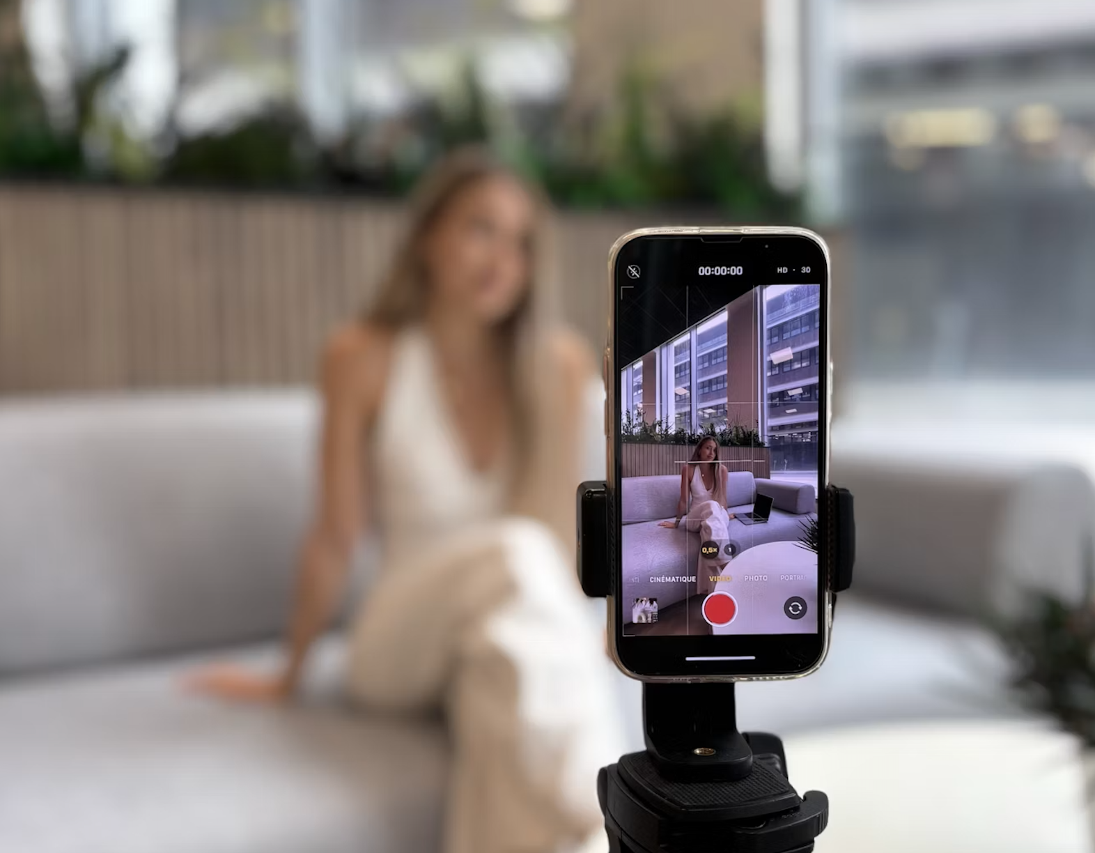 Organic or paid influencers: what works best?