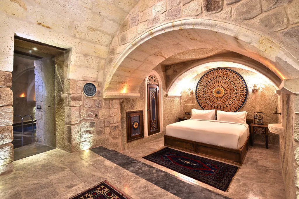 Hilton expands in Türkiye with first cave hotel