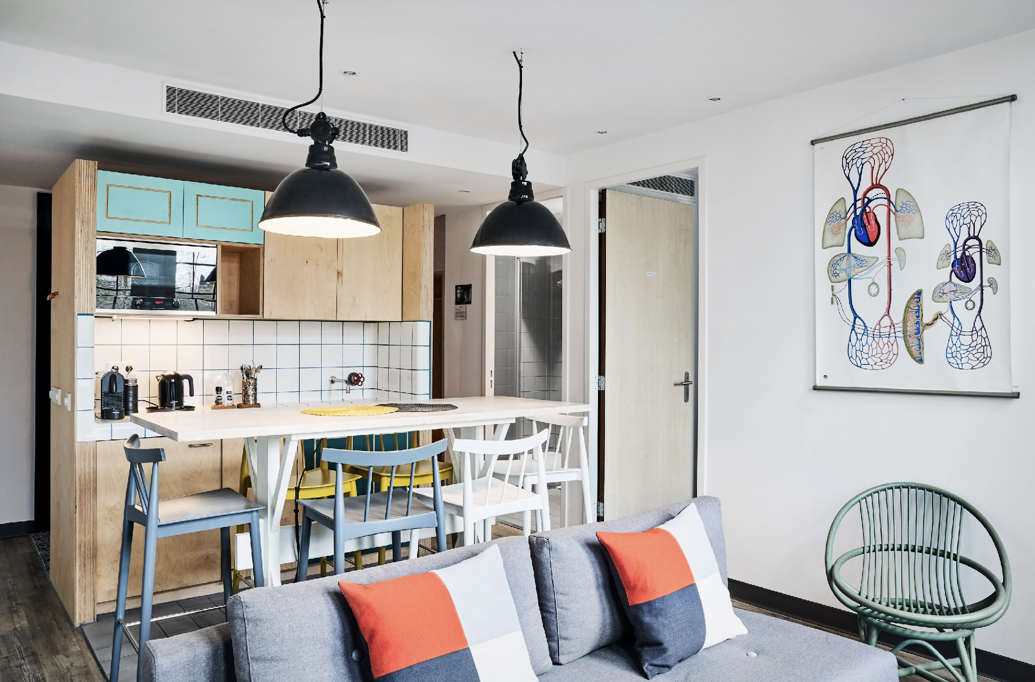 Generator adds properties in London and Paris